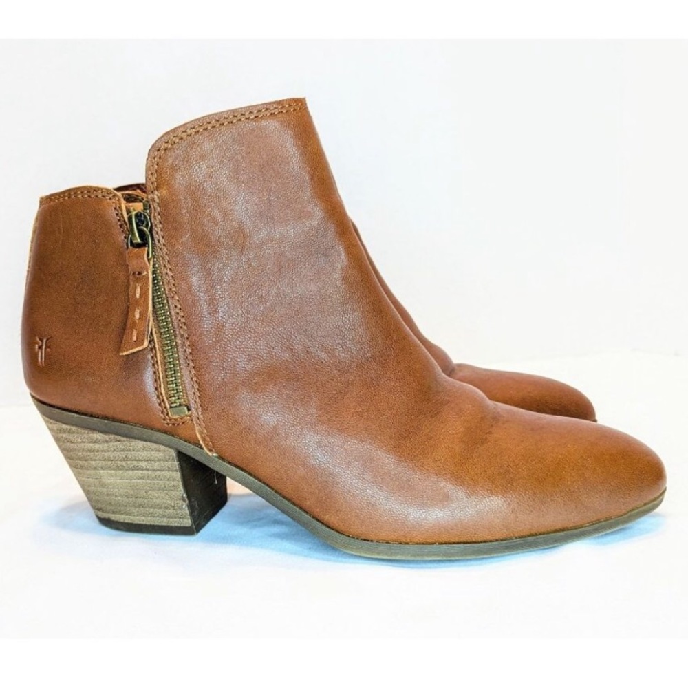 FRYE 6.5 Judith Zip Leather Ankle Bootie Whiskey